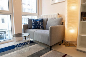 FULL HOUSE Studios - CityLounge Apartment - NETFLIX, WiFi inkl
